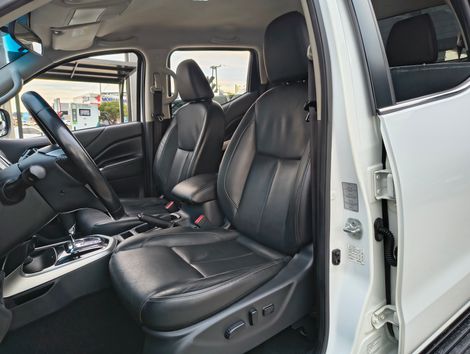 Nissan Frontier XE CD 4x4 2.3 Bi-TB Diesel Aut.