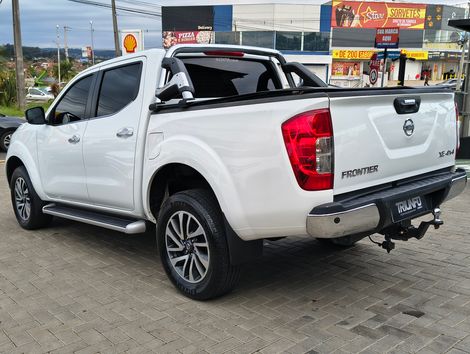 Nissan Frontier XE CD 4x4 2.3 Bi-TB Diesel Aut.