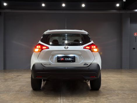 Nissan KICKS SL 1.6 16V FlexStar 5p Aut.
