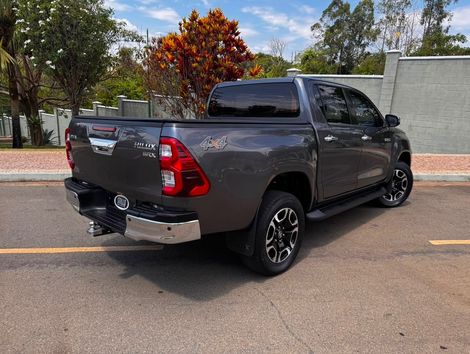 Toyota Hilux CD SRX 4x4 2.8 TDI 16V Diesel Aut.