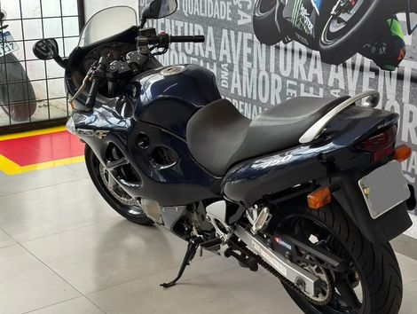 SUZUKI GSX 750 F
