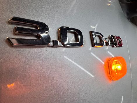 Toyota Hilux SW4 SRV D4-D 4x4 3.0 TDI Dies. Aut