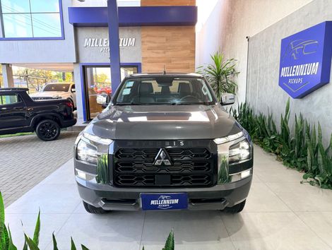 Mitsubishi Triton HPE 2.4 CD 4x4 TB Diesel Aut.