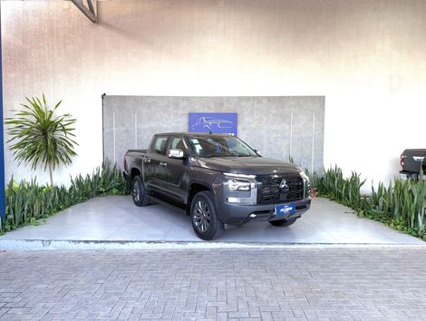 Mitsubishi Triton HPE 2.4 CD 4x4 TB Diesel Aut.