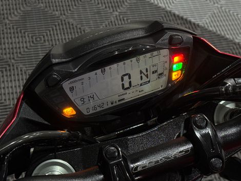 SUZUKI GSX-S 750