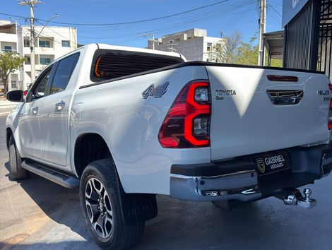 Toyota Hilux CD SRX 4x4 2.8 TDI 16V Diesel Aut.