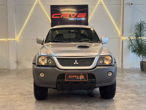 Mitsubishi L200 OUTDOOR HPE 2.5 4x4 CD T.Dies. Mec.