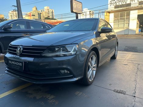 VolksWagen JETTA Highline 2.0 TSI 16V 4p Tiptronic