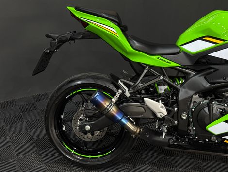KAWASAKI NINJA ZX-4RR