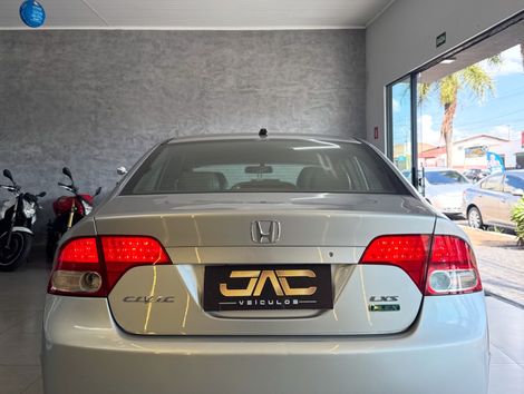 Honda Civic Sedan LXS 1.8/1.8 Flex 16V Mec. 4p