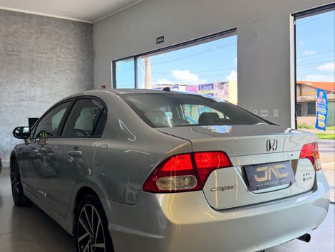 Honda Civic Sedan LXS 1.8/1.8 Flex 16V Mec. 4p