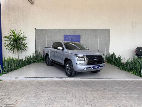 Mitsubishi Triton HPE 2.4 CD 4x4 TB Diesel Aut.