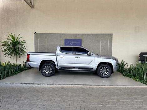 Mitsubishi Triton HPE 2.4 CD 4x4 TB Diesel Aut.
