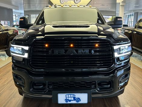 RAM 2500 LARAM. 6.7 NIGHT ED. TB CD 4x4 Die.