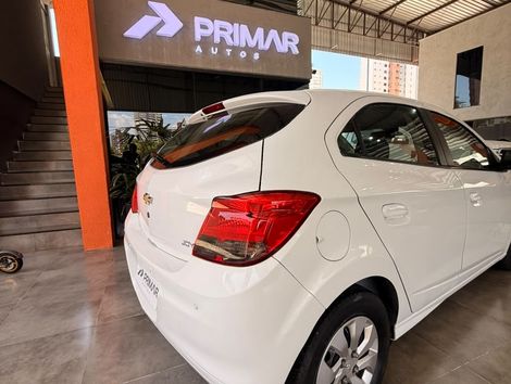 Chevrolet ONIX HATCH Joy 1.0 8V Flex 5p Mec.
