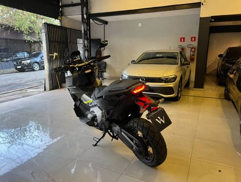 HONDA X-ADV 745cc