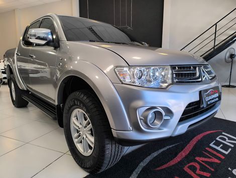 Mitsubishi L200 Triton HLS 2.4 Flex 16V CD Mec.