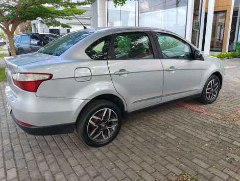 Fiat Grand Siena ESSENCE Dual. 1.6 Flex 16V
