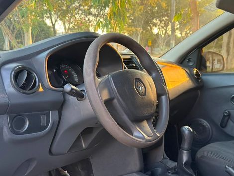 Renault LOGAN Authentique Hi-Flex 1.0 16V 4p