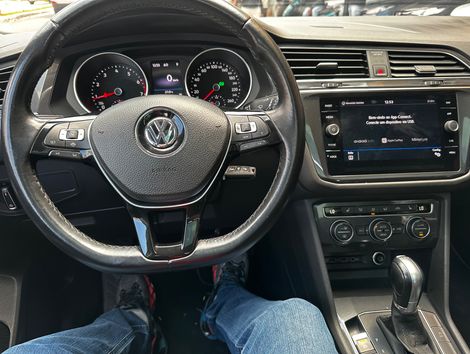 VolksWagen TIGUAN Allspac Comf 250 TSI 1.4 Flex