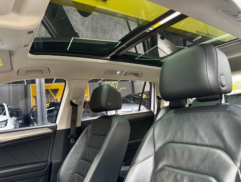 VolksWagen TIGUAN Allspac Comf 250 TSI 1.4 Flex