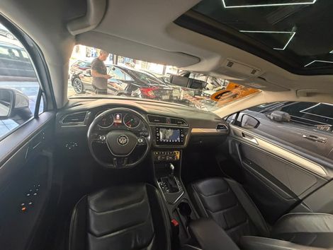 VolksWagen TIGUAN Allspac Comf 250 TSI 1.4 Flex