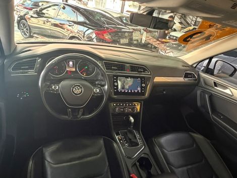 VolksWagen TIGUAN Allspac Comf 250 TSI 1.4 Flex