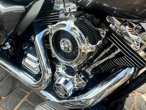 Harley STREET GLIDE SPECIAL FLHXS