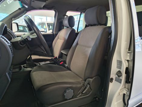 Nissan Frontier SE ATTACK CD 4x2 2.5 TB Diesel