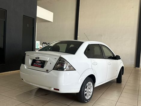 Ford Fiesta Sedan SE 1.6 8V Flex 4p