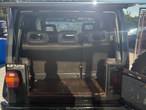 Troller T-4 4x4 2.8 TB Int. Cap. Rígida Diesel