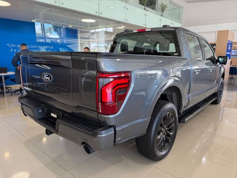 Ford F-150 Lariat Black 4x4 5.0 V8