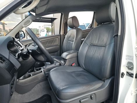 Toyota Hilux CD SRV D4-D 4x4 3.0 TDI Diesel Aut