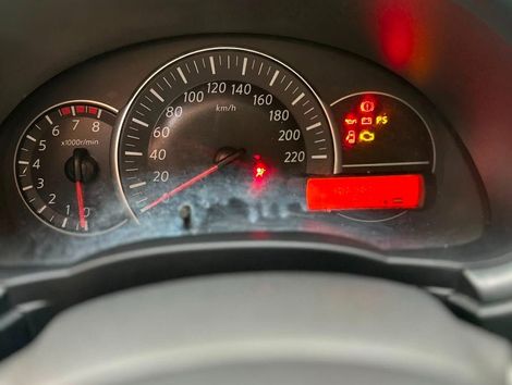 Nissan MARCH 1.0 12V Flex 5p