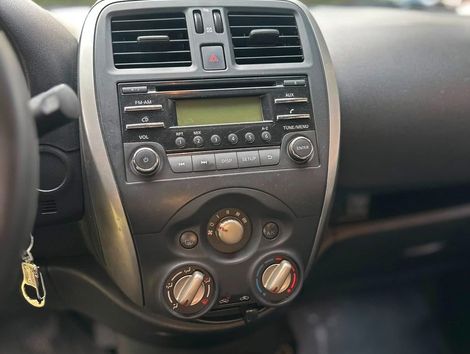Nissan MARCH 1.0 12V Flex 5p