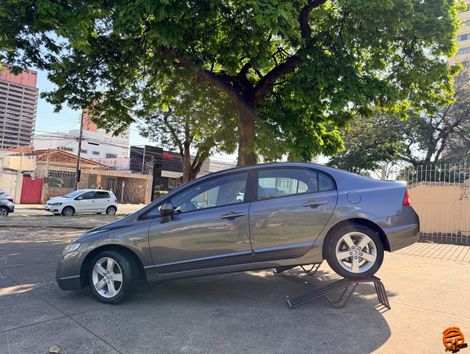 Honda Civic Sedan LXS 1.8/1.8 Flex 16V Mec. 4p