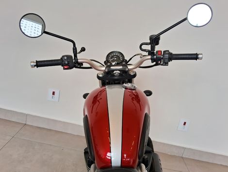 TRIUMPH STREET SCRAMBLER 900cc