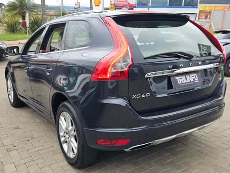 Volvo XC 60 T-5 R-DESIGN 2.0 FWD 5p