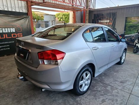 Honda CITY Sedan DX 1.5 Flex 16V Aut.