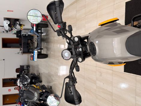 Royal Enfield Scram 411 EFI