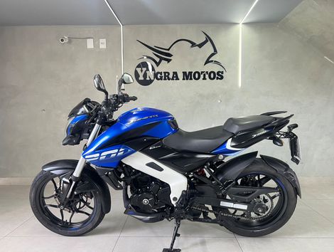 BAJAJ DOMINAR 200