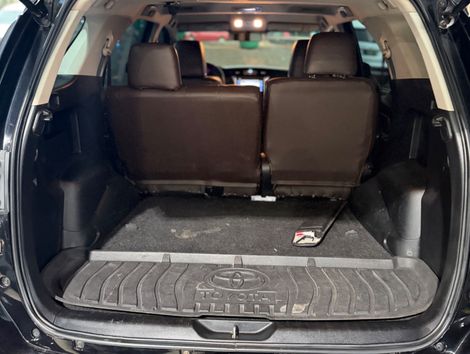 Toyota Hilux SW4 SR 4x2 2.7/ 2.7 Flex 16V Aut.