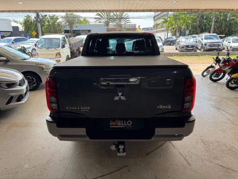 Mitsubishi Triton HPE 2.4 CD 4x4 TB Diesel Aut.