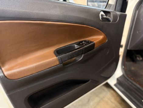 VolksWagen Gol (novo) 1.0 Mi Total Flex 8V 4p