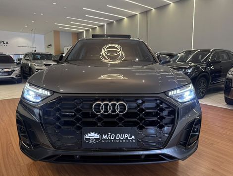 Audi Q5 S-Line Black 2.0 TFSI Quat. S-Tronic