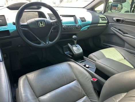 Honda Civic Sedan LXS 1.8/1.8 Flex 16V Aut. 4p
