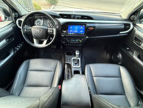 Toyota Hilux CD SRV 4x4 2.8 TDI Diesel Aut.