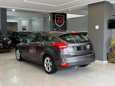 Ford Focus 2.0 16V/SE/SE Plus Flex 5p Aut.