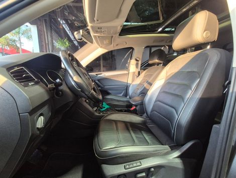 VolksWagen TIGUAN Allspac Comf 250 TSI 1.4 Flex