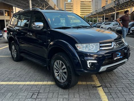 Mitsubishi Pajero HPE 3.2 4x4 T.I. Dies. 5p Aut.